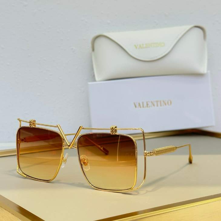 Picture of Valentino Sunglasses _SKUfw68372618fw